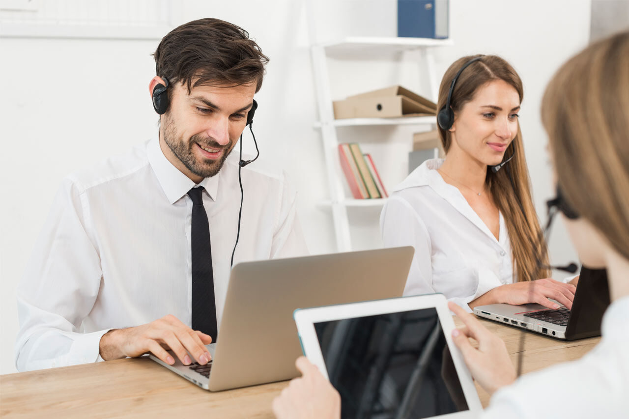 divi-call-center-theme-img-4
